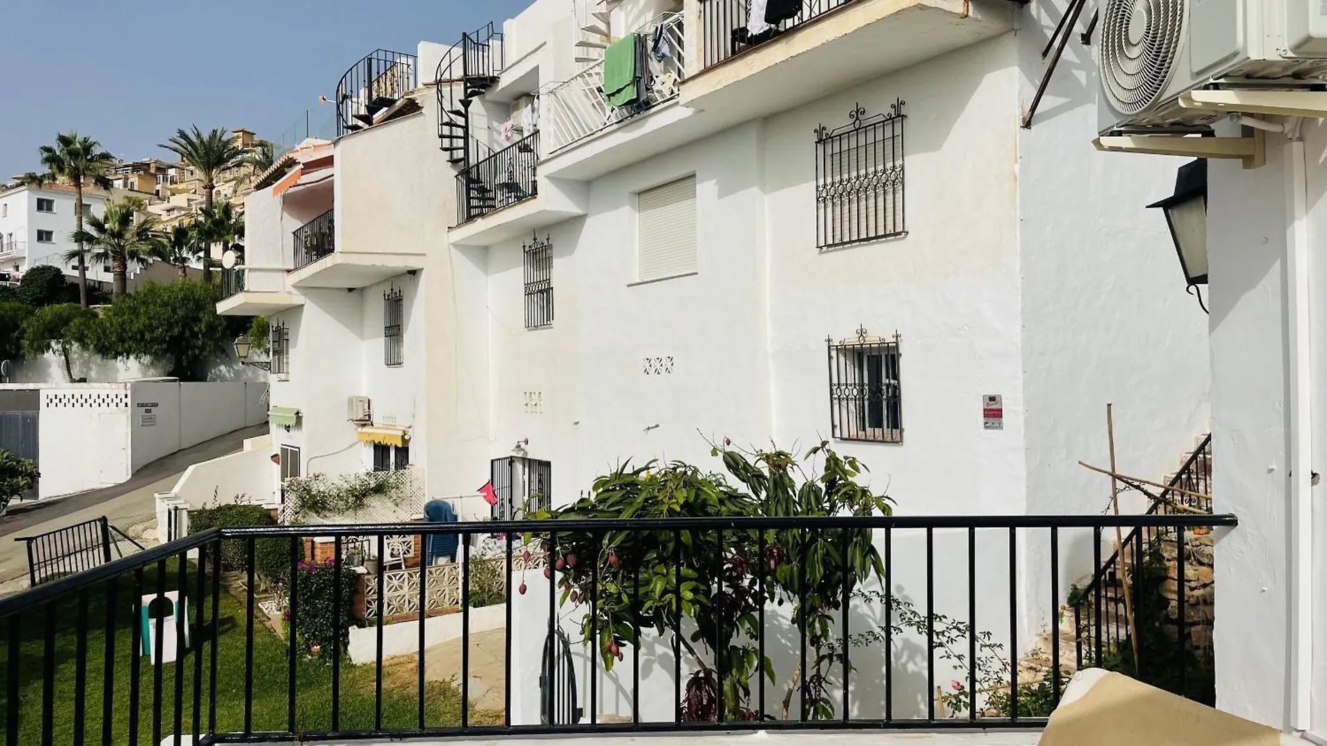 Adosado Tropicana En Nerja 0*,