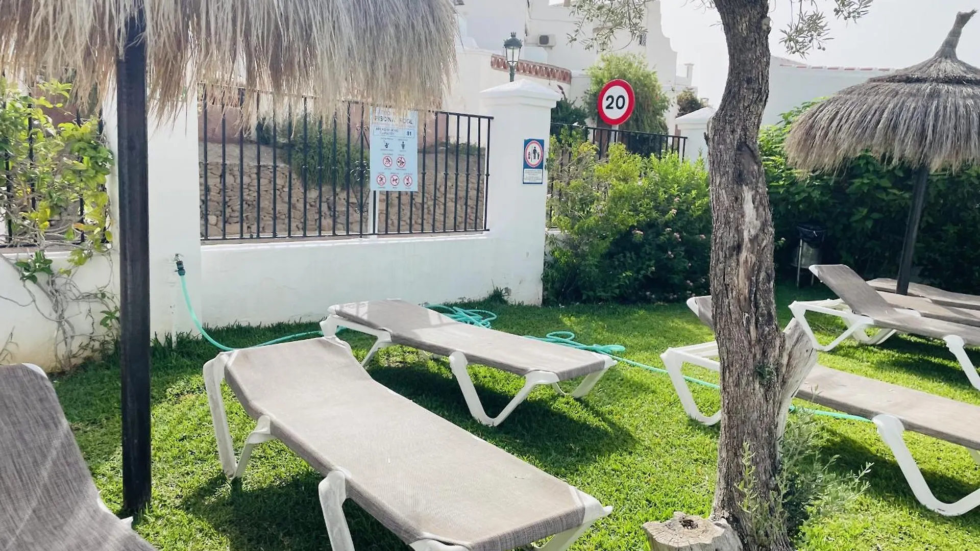 Adosado Tropicana En Nerja Spain